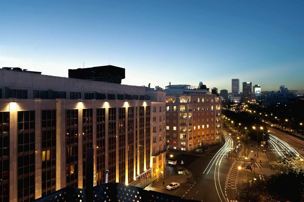 Hotel Miguel Angel Μαδρίτη Εξωτερικό φωτογραφία The building at night